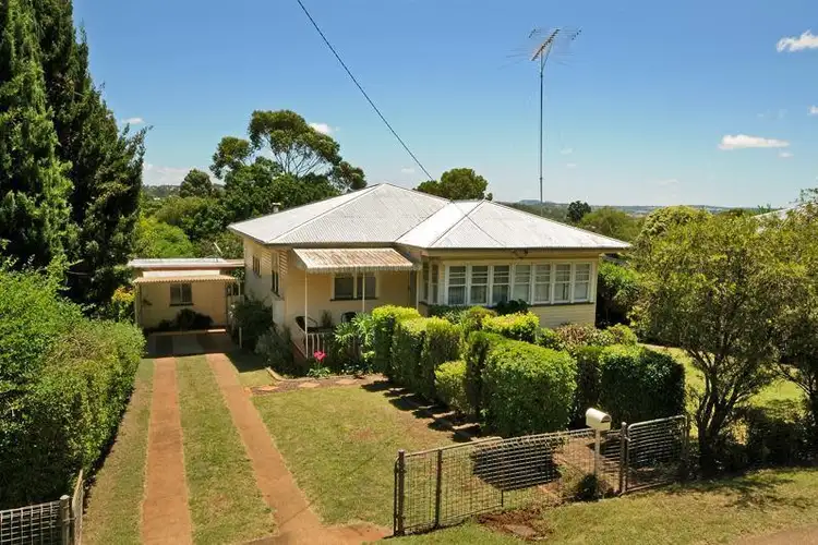 77d Ruthven Street, Harlaxton QLD 4350
