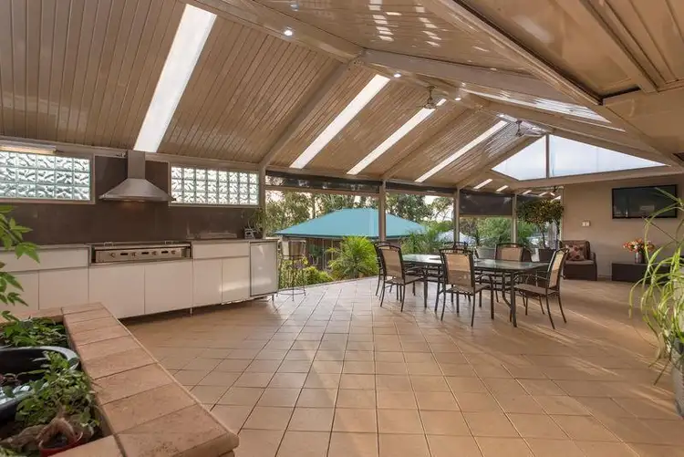 30 Grevillea Road, Aberfoyle Park SA 5159