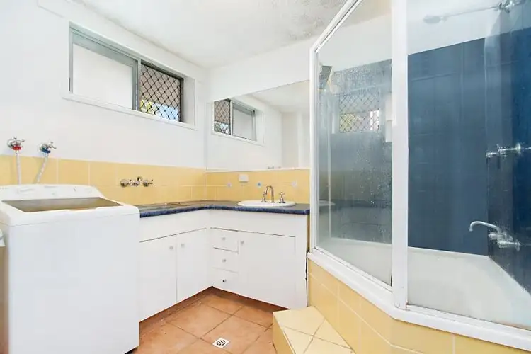 Sixth view of Homely unit listing, 2/33 Thrower Drive, Currumbin QLD 4223