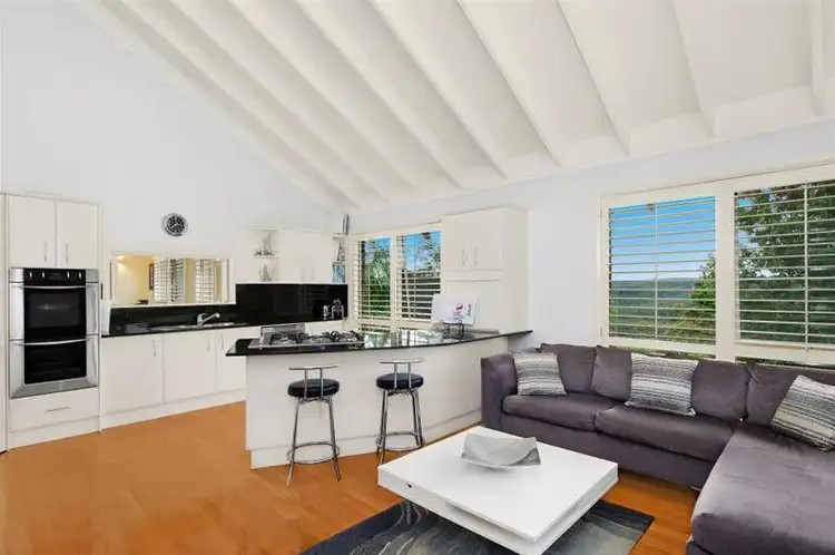 Second view of Homely house listing, 7 Vincent Place, Davidson NSW 2085