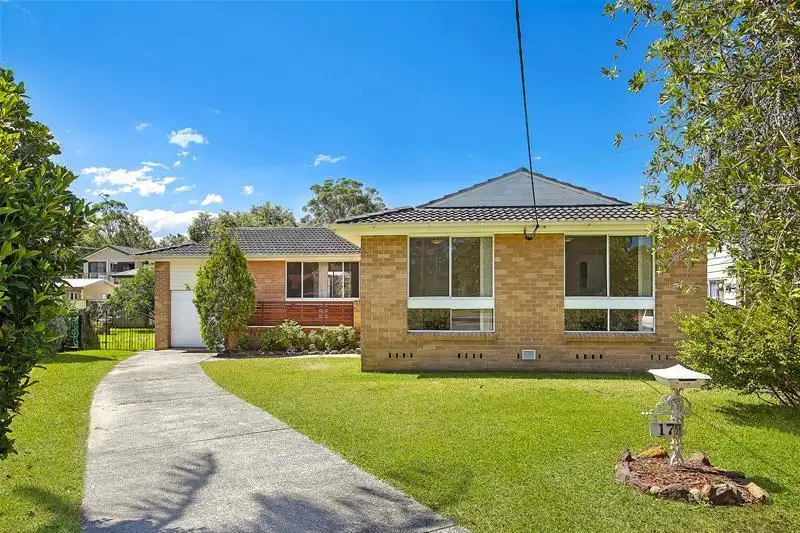 Main view of Homely house listing, 17 Cranbrook Crescent, Killarney Vale NSW 2261