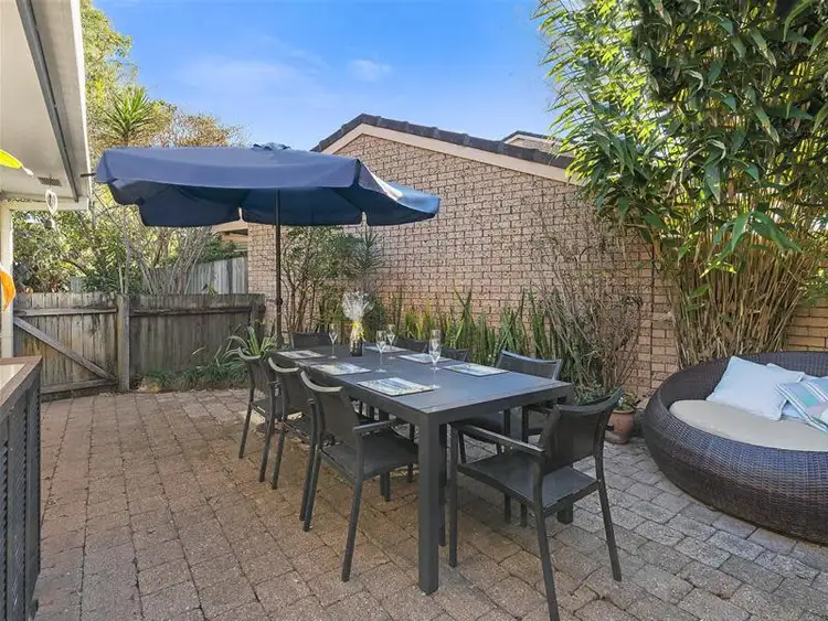 1/105 Christine Avenue, Burleigh Waters QLD 4220