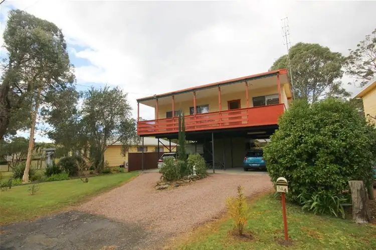 144 Cams Boulevard, Summerland Point NSW 2259