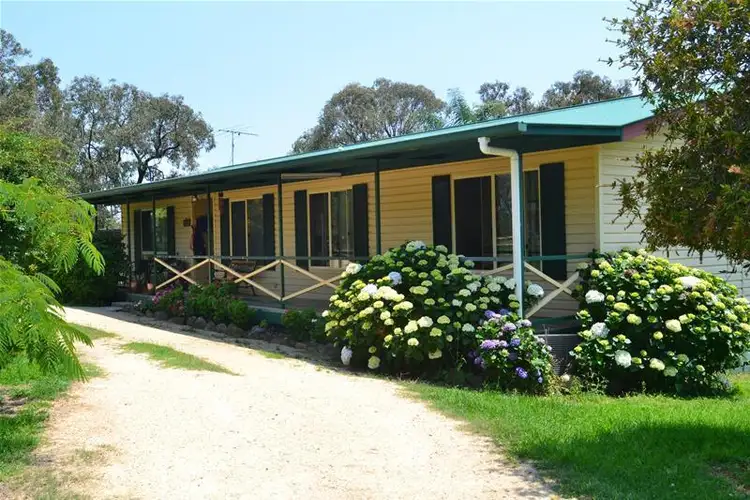 141 Staggs Lane, Inverell NSW 2360