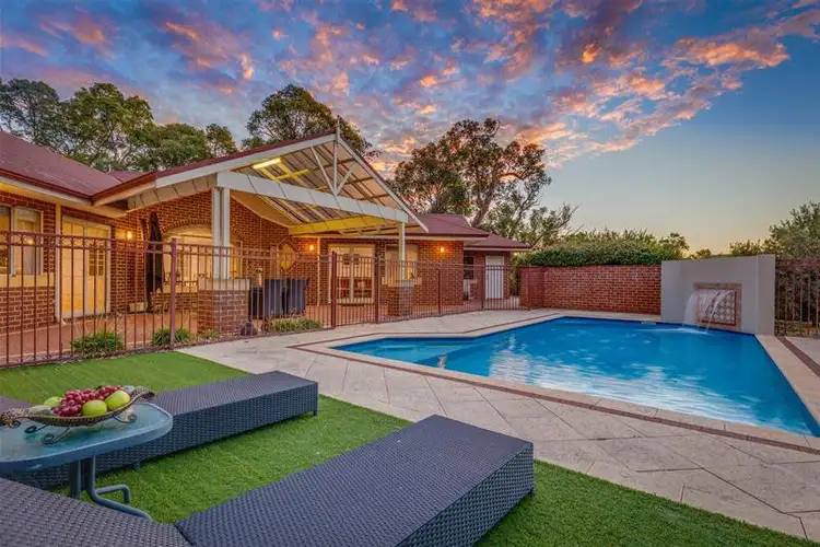 20 Henty Lookout, Roleystone WA 6111