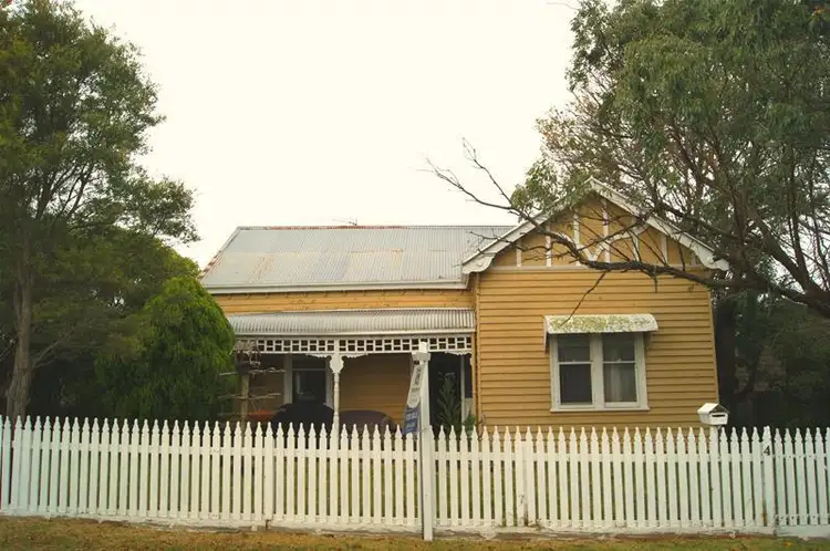 4 Hopetoun Street, Inverloch VIC 3996