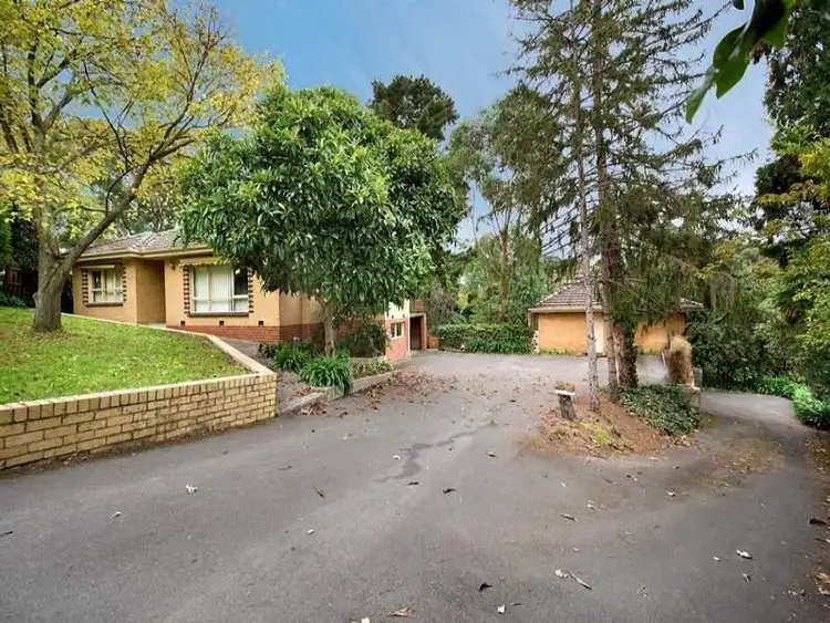 10 Timbertop Road, Ringwood North VIC 3134