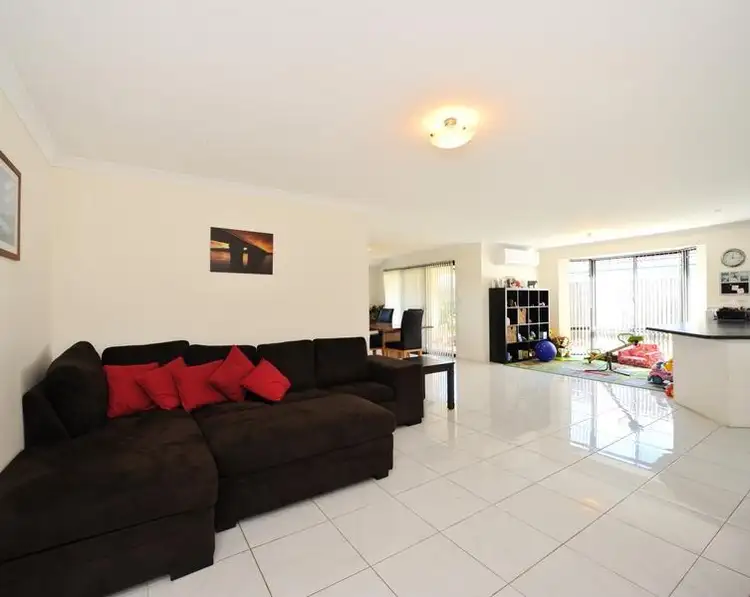 17 Bethel Corner, Halls Head WA 6210