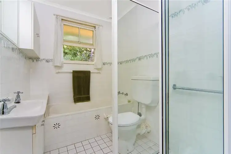 Fifth view of Homely unit listing, 11/30A The Crescent, Dee Why NSW 2099