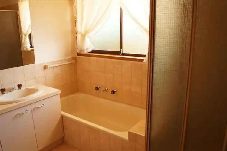 Fifth view of Homely unit listing, 1/6 Thornton Street, Numurkah VIC 3636