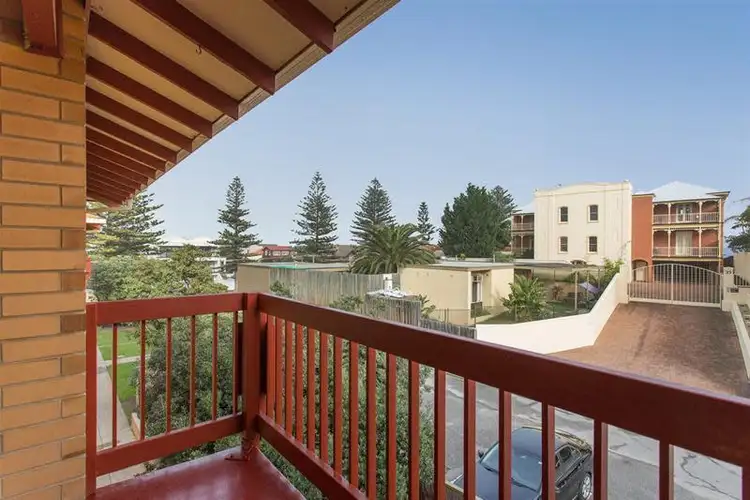 25/3 Broadway, Glenelg South SA 5045