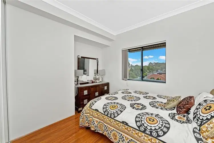 Fifth view of Homely apartment listing, 4/285 Merylands Road, Merrylands NSW 2160