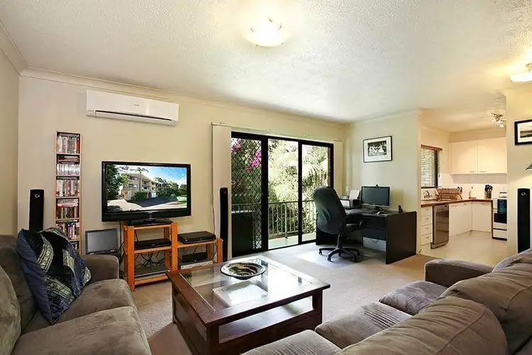 7/3 Lind Avenue, Palm Beach QLD 4221