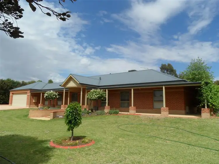 12 Bushland Rise, Koorlong VIC 3501
