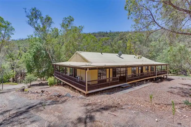 196 Soldiers Road, Roleystone WA 6111