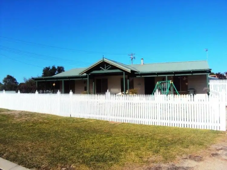1 Shingle Avenue, Jurien Bay WA 6516