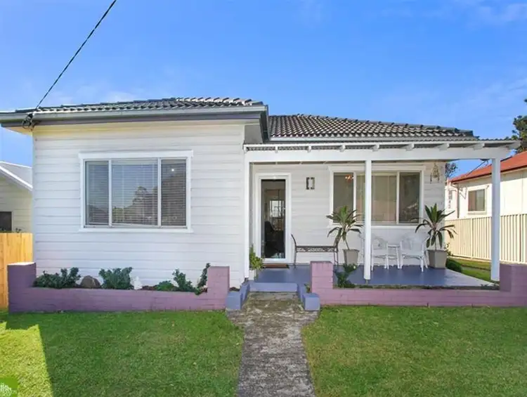 144 Flagstaff Road, Warrawong NSW 2502