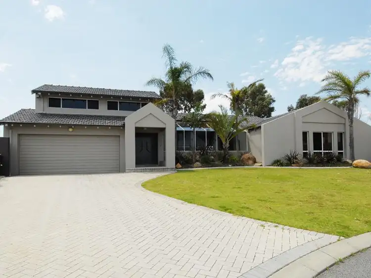 17 Brockwell Place, Hillarys WA 6025