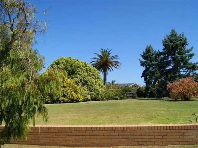 6 Hillside Avenue, Inverloch VIC 3996
