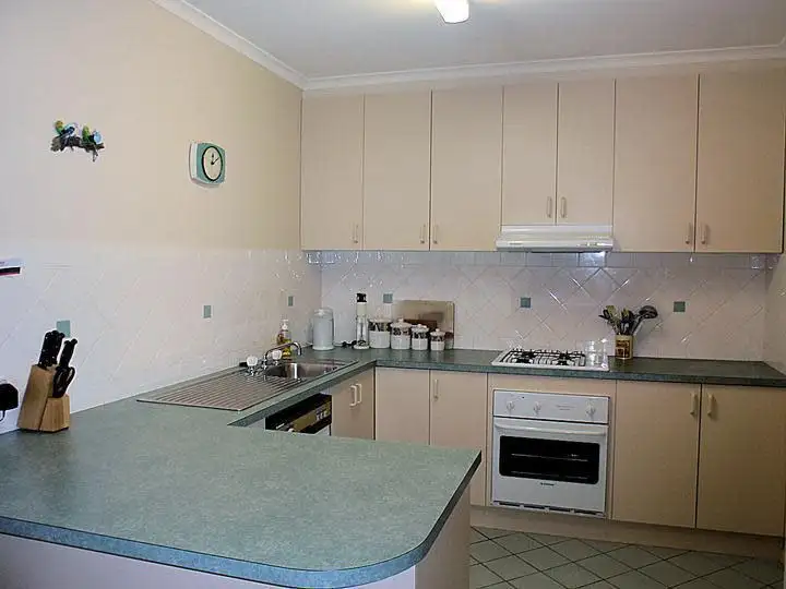 Third view of Homely townhouse listing, 2/113 Walnut Avenue, Mildura VIC 3500