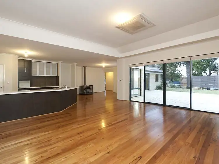 Fifth view of Homely house listing, 2 Surman Place, Roleystone WA 6111