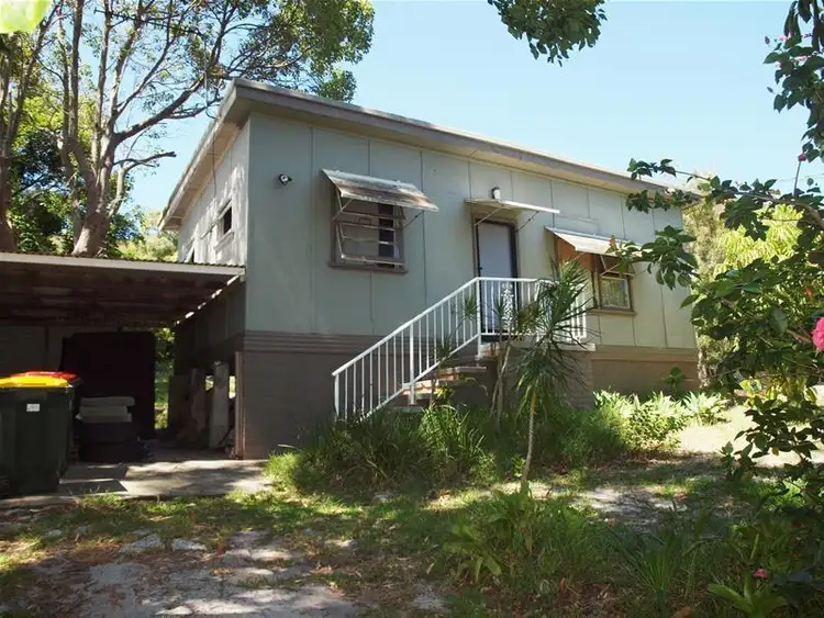 17 Essendene Road, Shoal Bay NSW 2315