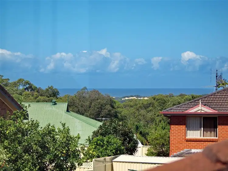 Third view of Homely unit listing, 2/135 Floraville Road, Floraville NSW 2280