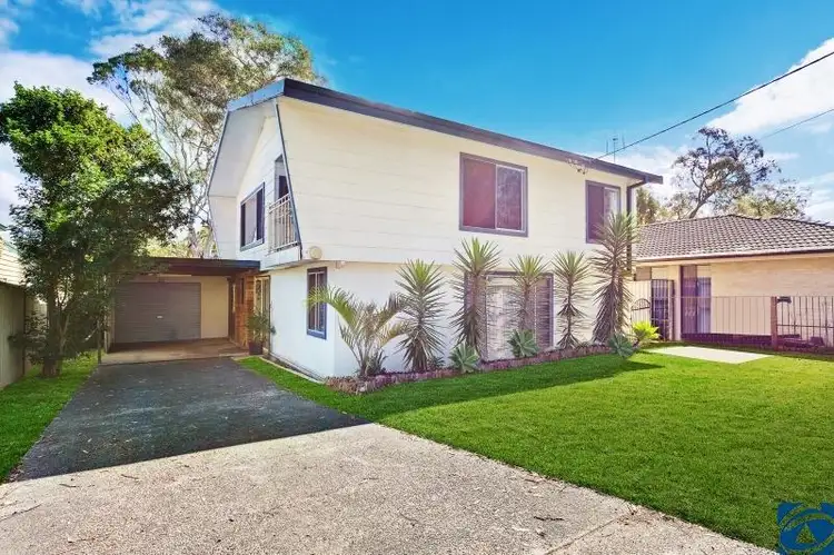 107 Cams Boulevard, Summerland Point NSW 2259