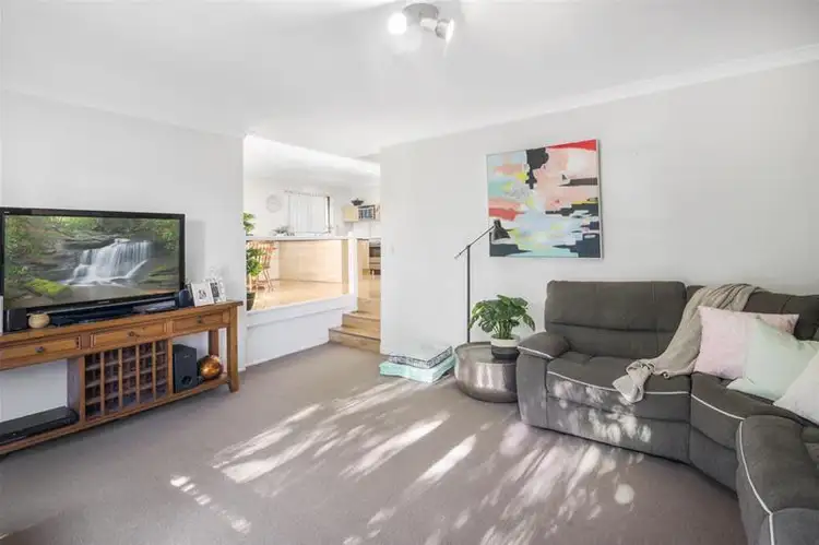 Second view of Homely unit listing, 2/10 Daisy Street, Elanora QLD 4221