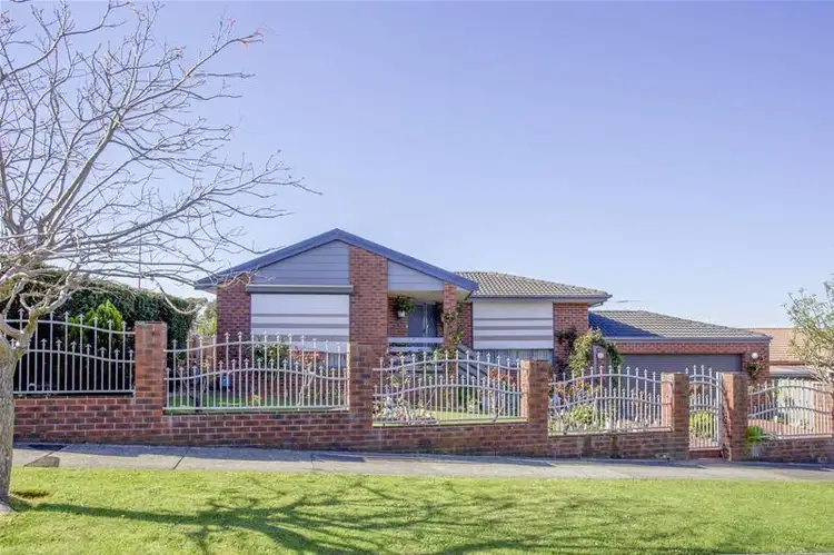 16 Anthony Court, Hallam VIC 3803