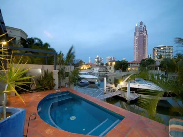 9 Seafarer Court, Paradise Waters QLD 4217