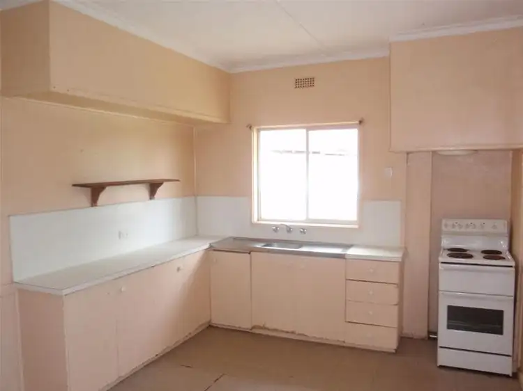 Third view of Homely house listing, 5 Westcliffs Crescent, Red Cliffs VIC 3496