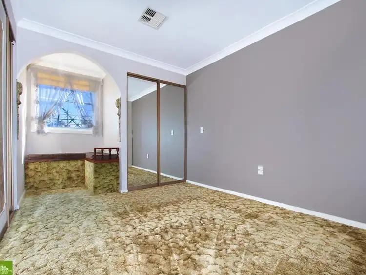 Fifth view of Homely house listing, 1 Bardess Crescent, Farmborough Heights NSW 2526
