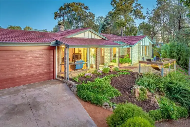 36 Garland Road, Roleystone WA 6111