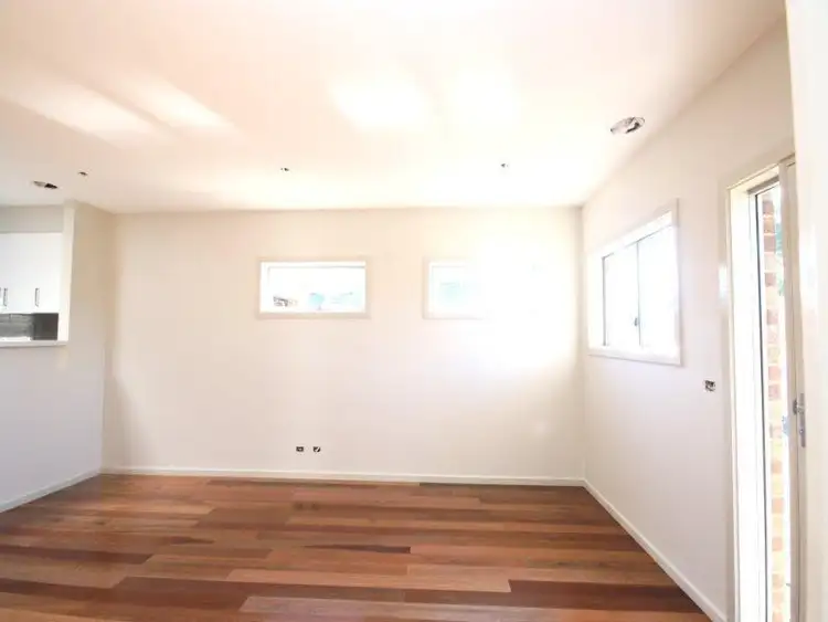 Fifth view of Homely unit listing, 3/1 Adelaide Street, St Albans VIC 3021