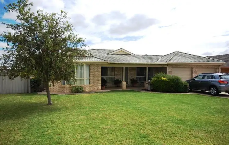 21 Wonkana Road, Glenfield Park NSW 2650