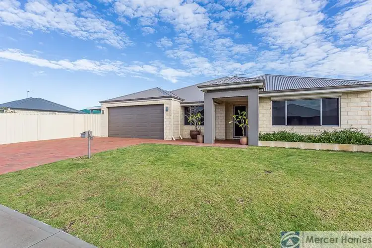 11 Naturaliste Drive, Pinjarra WA 6208
