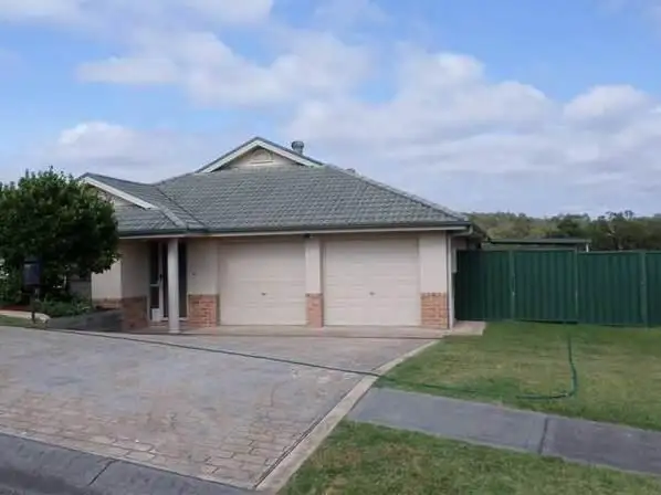 6 Magnolia Close, Fletcher NSW 2287