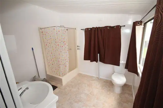 Fourth view of Homely villa listing, 1a Cutler Drive, Wyong NSW 2259