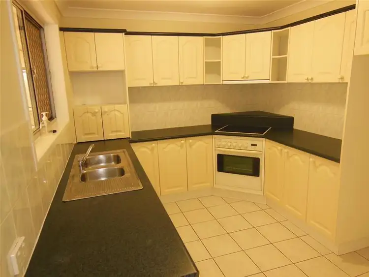 10 Belmore Drive, Rochedale South QLD 4123