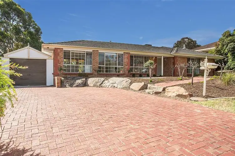 15 Equestrian Drive, Woodcroft SA 5162