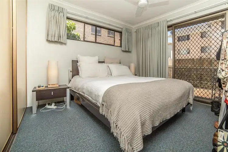 Fifth view of Homely unit listing, 1/152 Surf Parade, Broadbeach QLD 4218