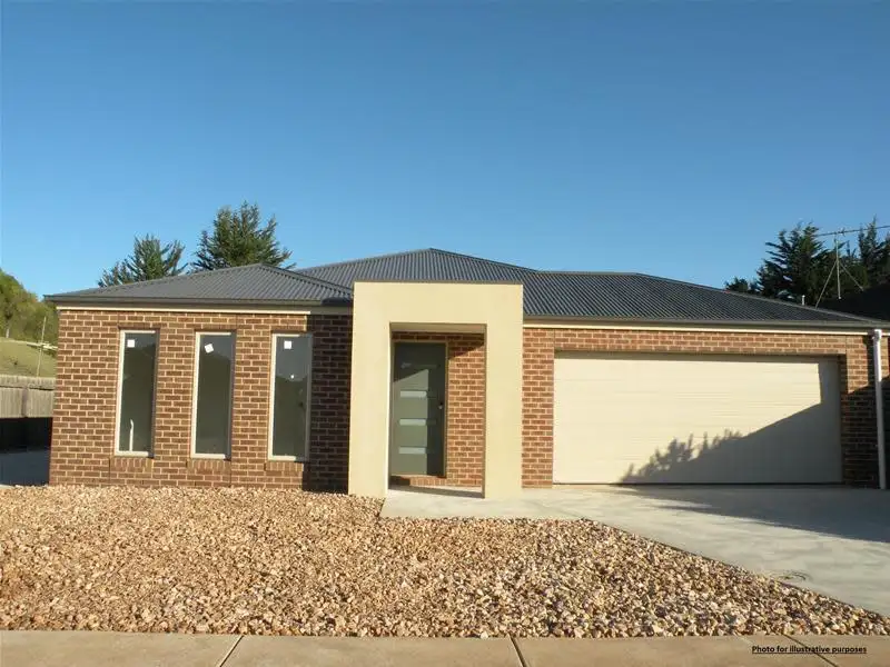 Main view of Homely townhouse listing, 2/5 Bath Street, Lara, Lara VIC 3212