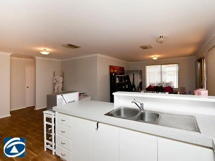 Seventh view of Homely house listing, 9 Roma Vista, Ellenbrook WA 6069