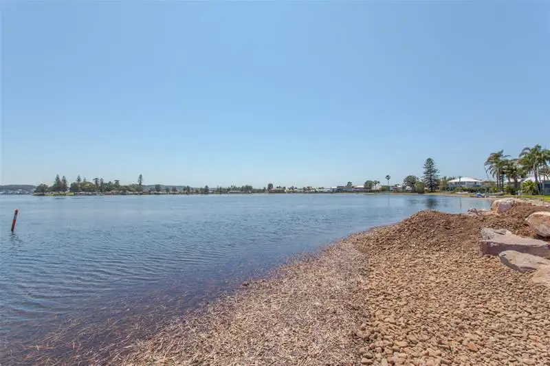 Main view of Homely unit listing, 2/28 Emily Street, Marks Point NSW 2280