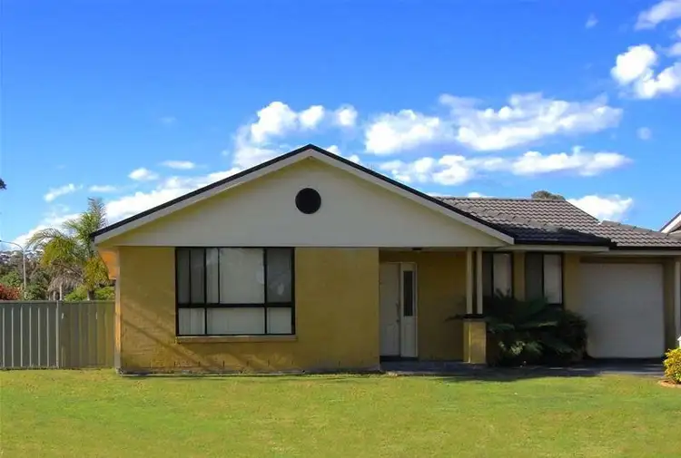 1/12 Hollingsworth Crescent, Callala Bay NSW 2540