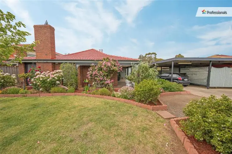 6 Hilton Way, Melton West VIC 3337