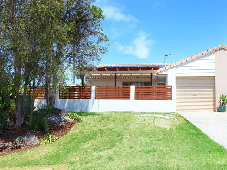 2/4 Fonda Place, Oxenford QLD 4210