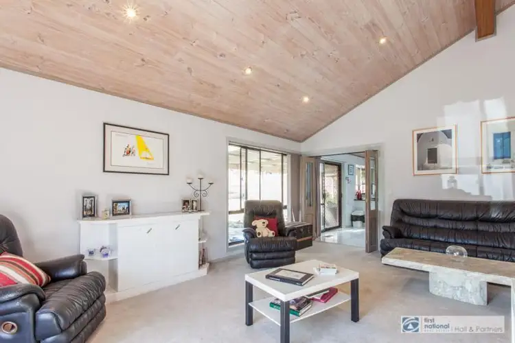Fourth view of Homely house listing, 4 Douglas Rise, Endeavour Hills VIC 3802