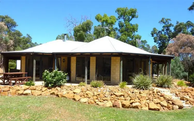 82 Country Road, Gidgegannup WA 6083